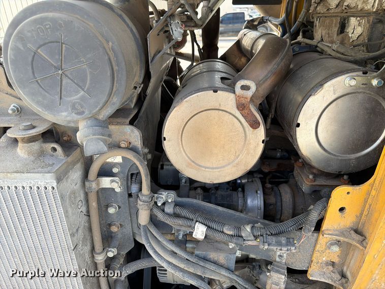 image for item FP3165 2018 John Deere 333G tracked skid steer loader