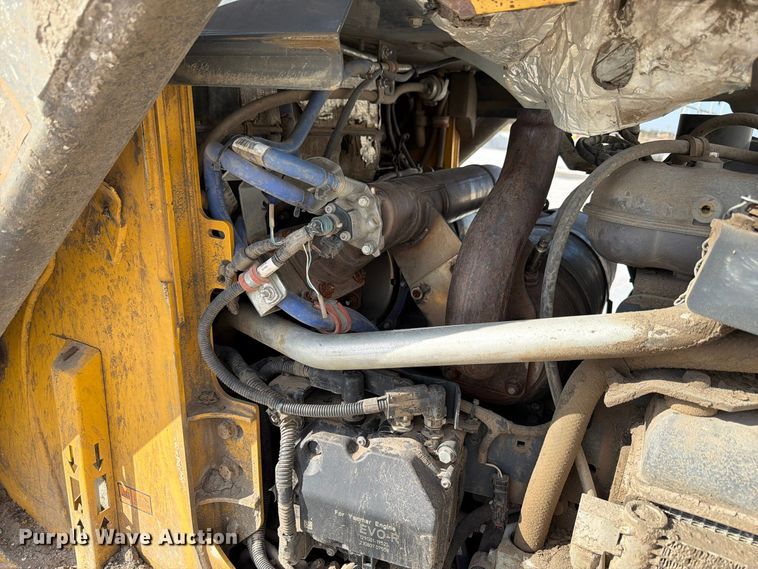 image for item FP3165 2018 John Deere 333G tracked skid steer loader