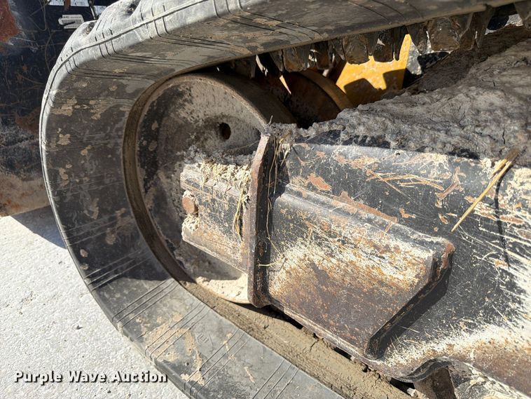 image for item FP3165 2018 John Deere 333G tracked skid steer loader