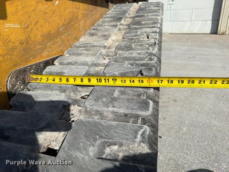 image for item FP3165 2018 John Deere 333G tracked skid steer loader