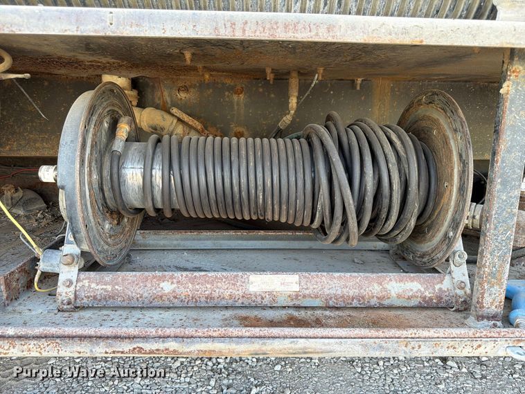 image for item FP3166 2003 Mack CV713 vacuum truck