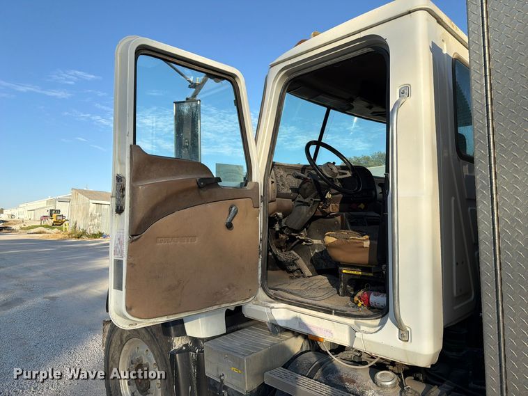 image for item FP3166 2003 Mack CV713 vacuum truck