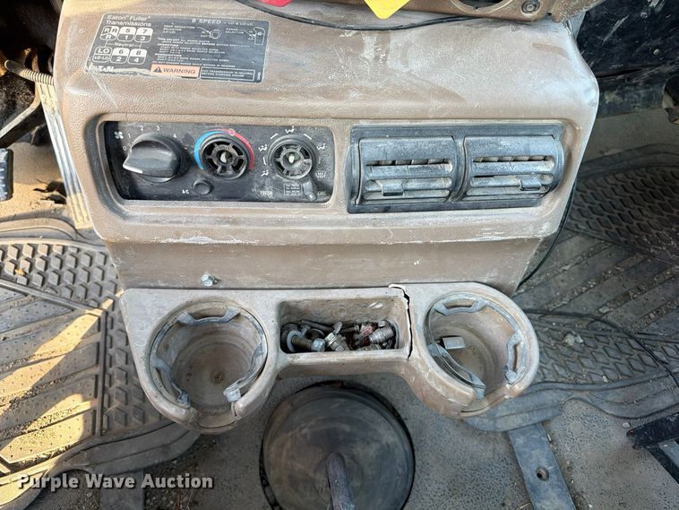 image for item FP3166 2003 Mack CV713 vacuum truck