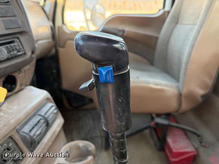 image for item FP3166 2003 Mack CV713 vacuum truck