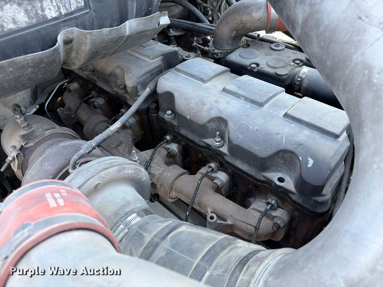 image for item FP3166 2003 Mack CV713 vacuum truck