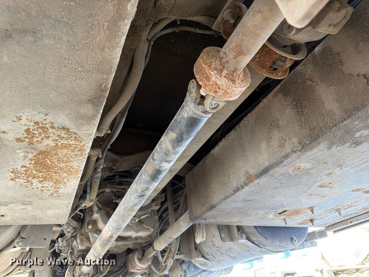 image for item FP3166 2003 Mack CV713 vacuum truck