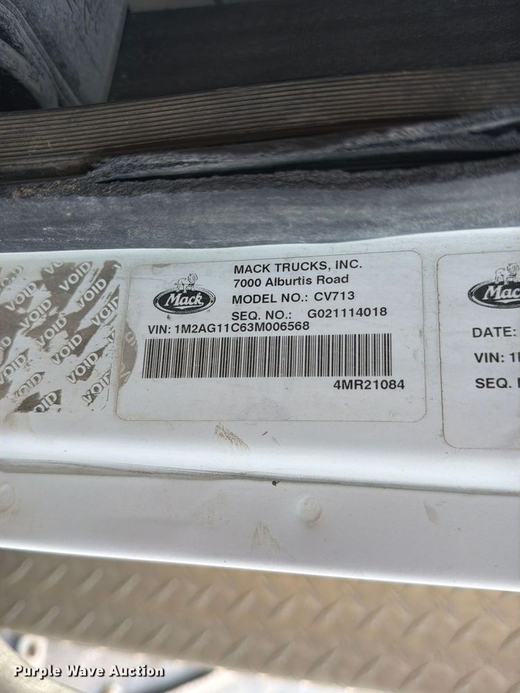 image for item FP3166 2003 Mack CV713 vacuum truck