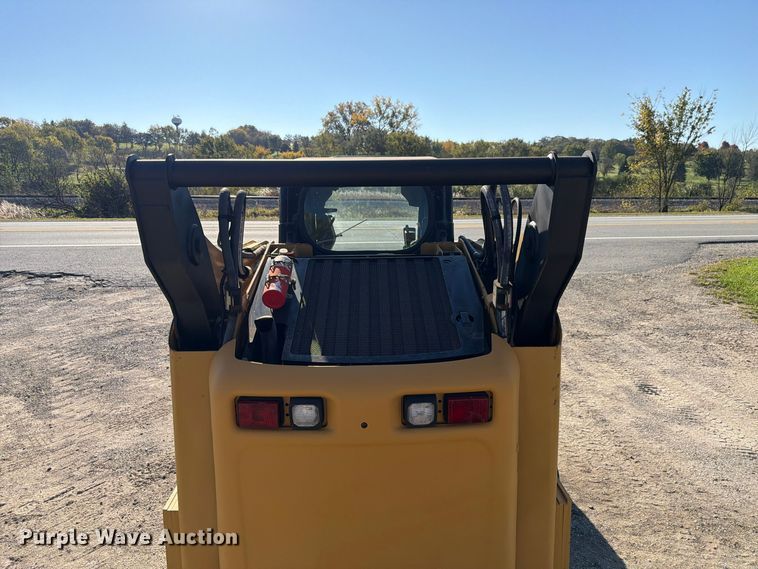 image for item FP3179 2007 Caterpillar 272C skid steer loader