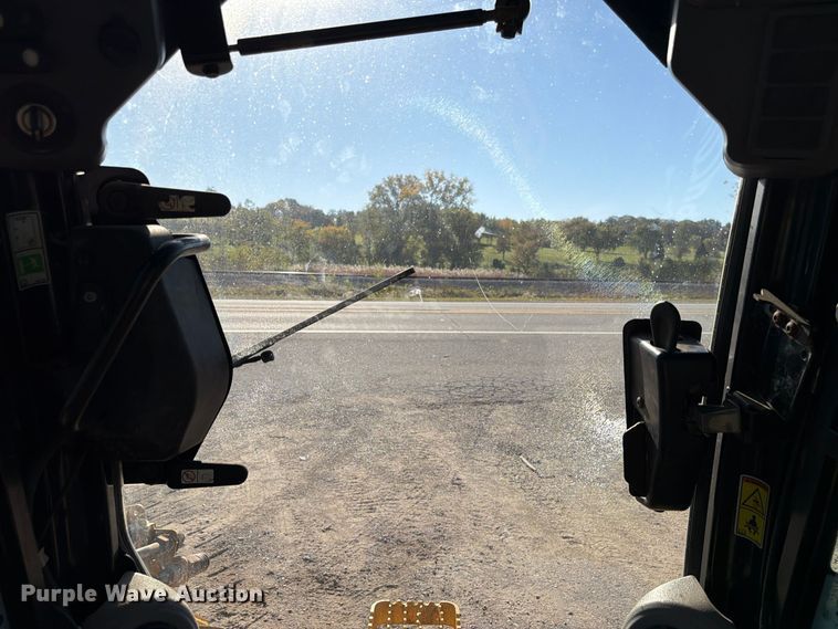 image for item FP3179 2007 Caterpillar 272C skid steer loader