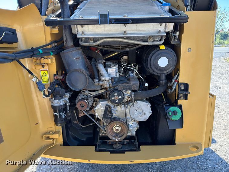 image for item FP3179 2007 Caterpillar 272C skid steer loader