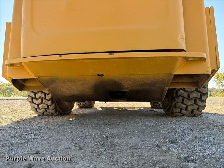 image for item FP3179 2007 Caterpillar 272C skid steer loader