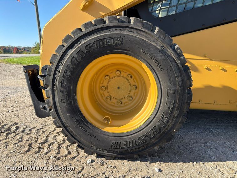 image for item FP3179 2007 Caterpillar 272C skid steer loader