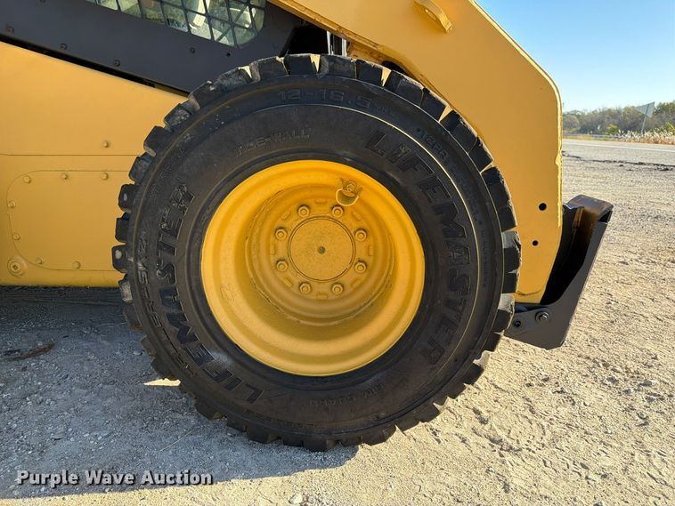 image for item FP3179 2007 Caterpillar 272C skid steer loader