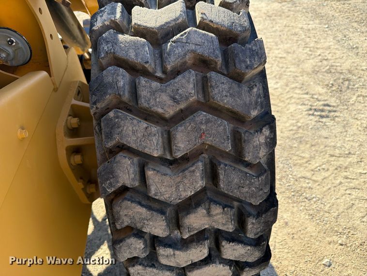 image for item FP3179 2007 Caterpillar 272C skid steer loader
