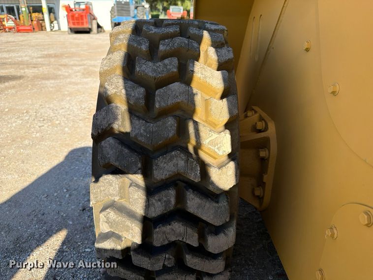 image for item FP3179 2007 Caterpillar 272C skid steer loader