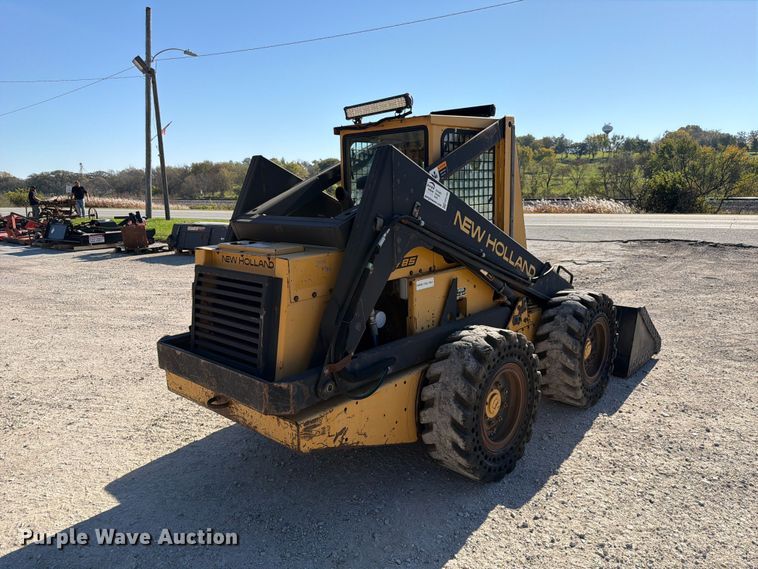 image for item FP3180 1994 New Holland L785 skid steer loader