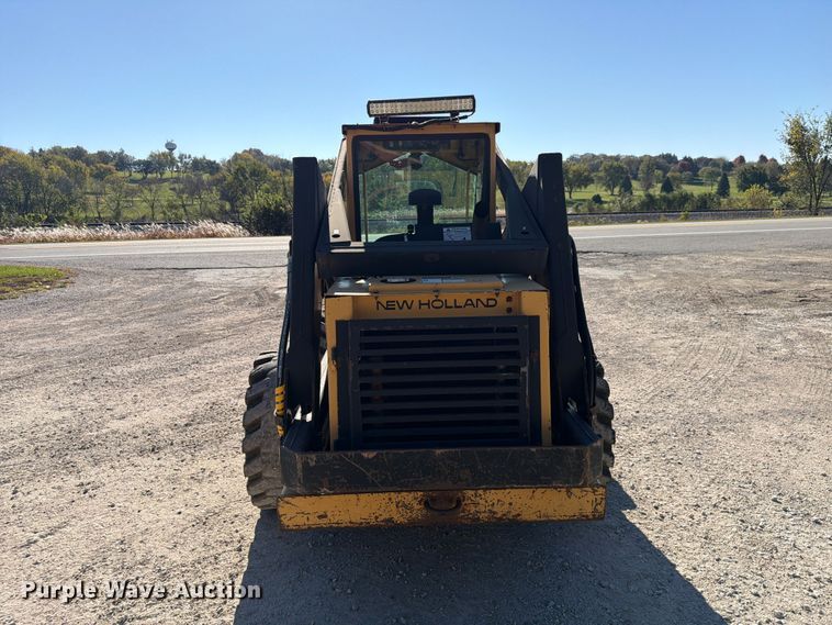 image for item FP3180 1994 New Holland L785 skid steer loader