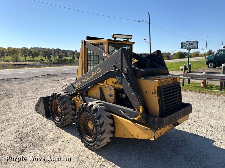 image for item FP3180 1994 New Holland L785 skid steer loader