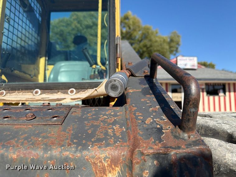 image for item FP3180 1994 New Holland L785 skid steer loader