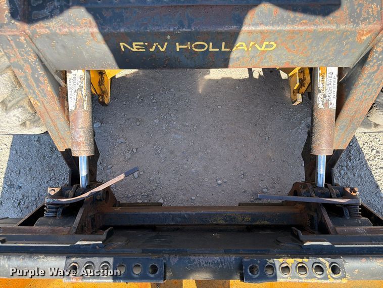 image for item FP3180 1994 New Holland L785 skid steer loader