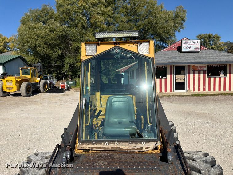 image for item FP3180 1994 New Holland L785 skid steer loader
