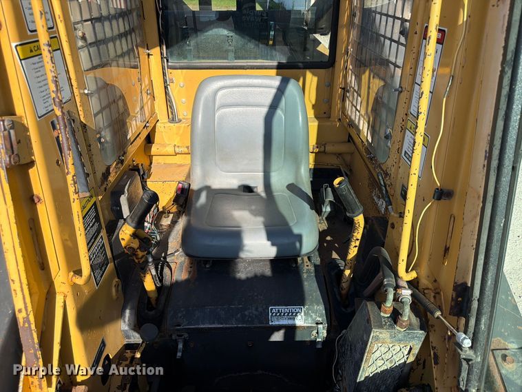 image for item FP3180 1994 New Holland L785 skid steer loader