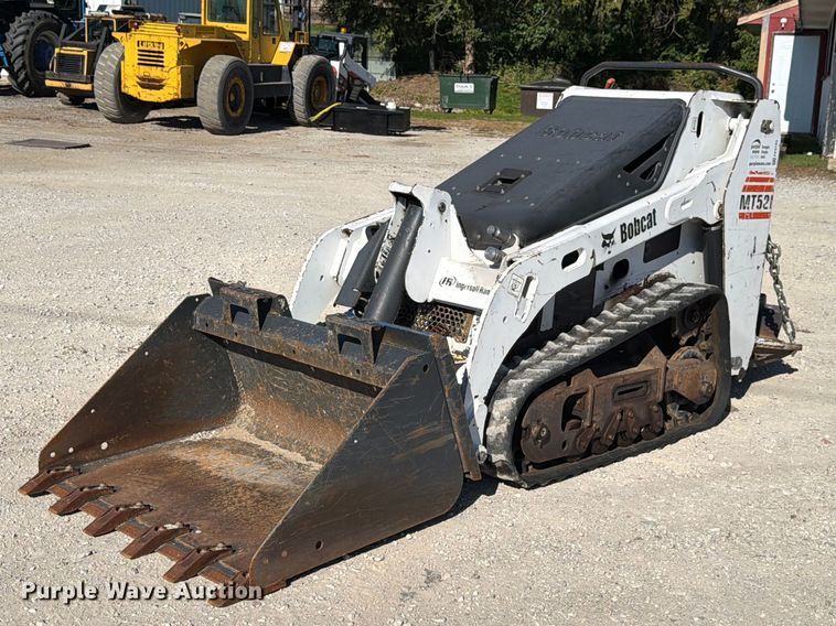 image for item FP3183 2005 Bobcat MT52 compact utility loader