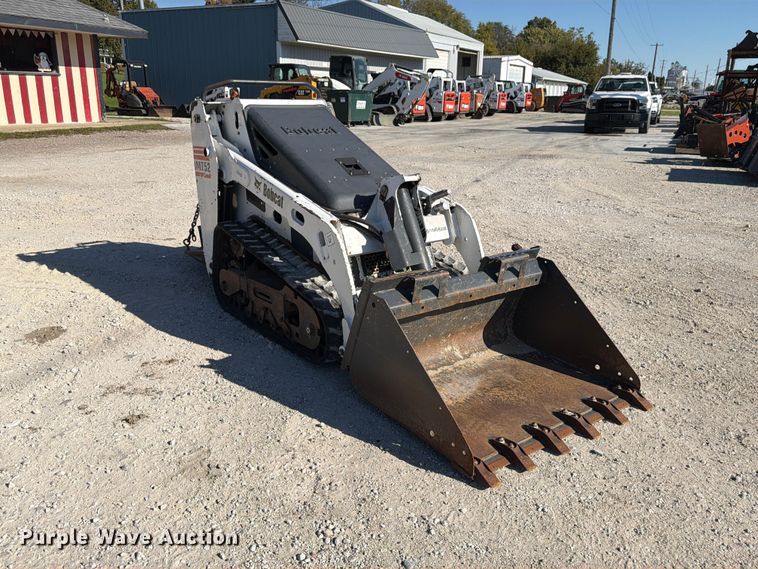 image for item FP3183 2005 Bobcat MT52 compact utility loader