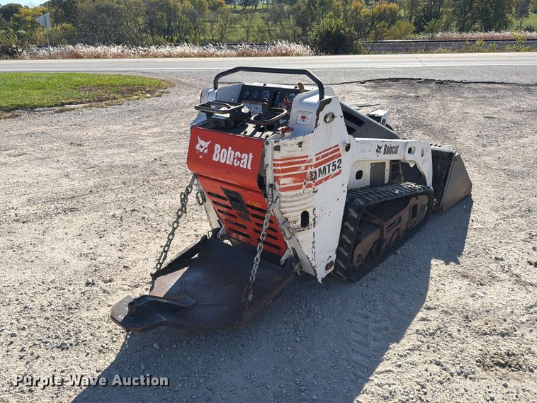 image for item FP3183 2005 Bobcat MT52 compact utility loader