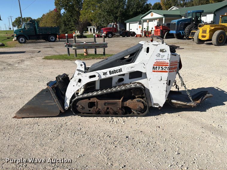 image for item FP3183 2005 Bobcat MT52 compact utility loader