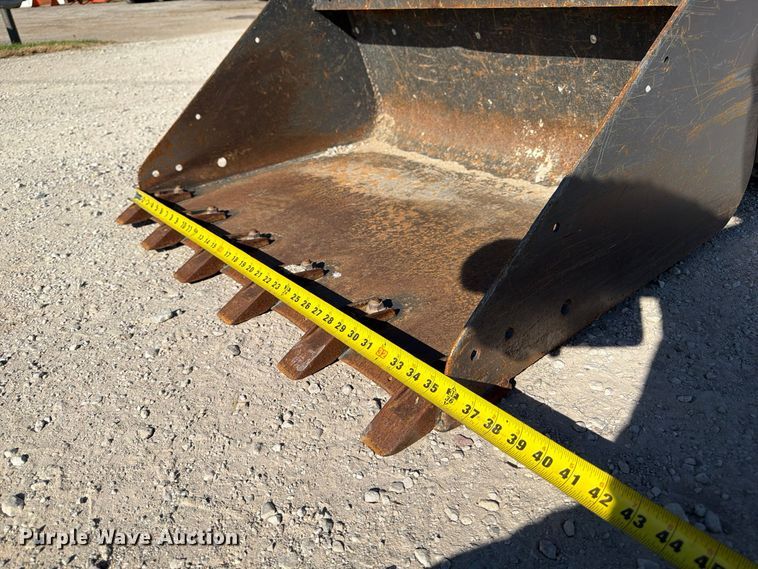 image for item FP3183 2005 Bobcat MT52 compact utility loader