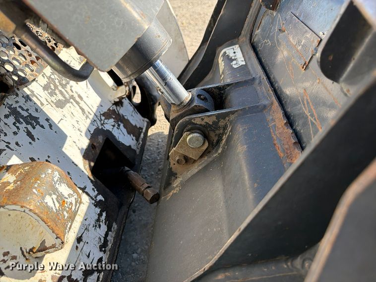 image for item FP3183 2005 Bobcat MT52 compact utility loader