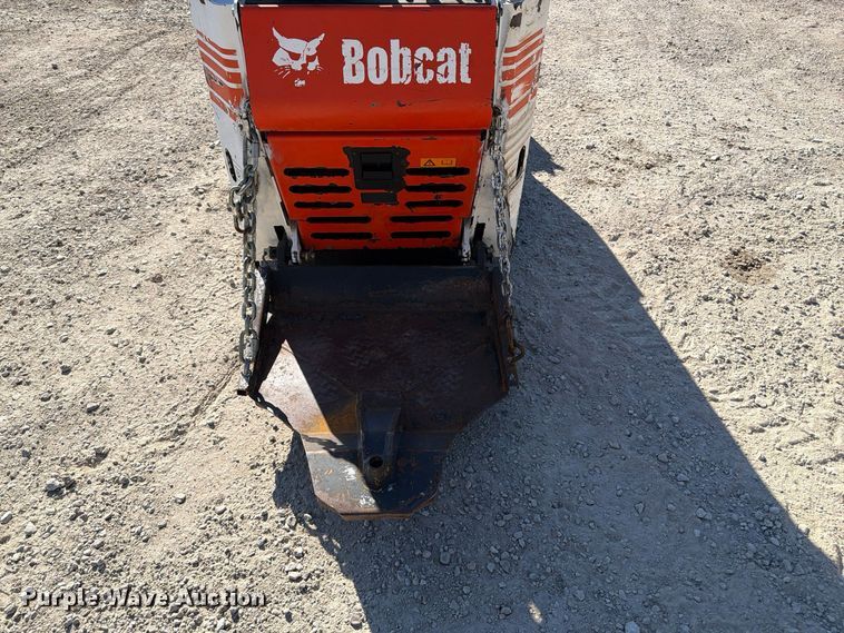 image for item FP3183 2005 Bobcat MT52 compact utility loader
