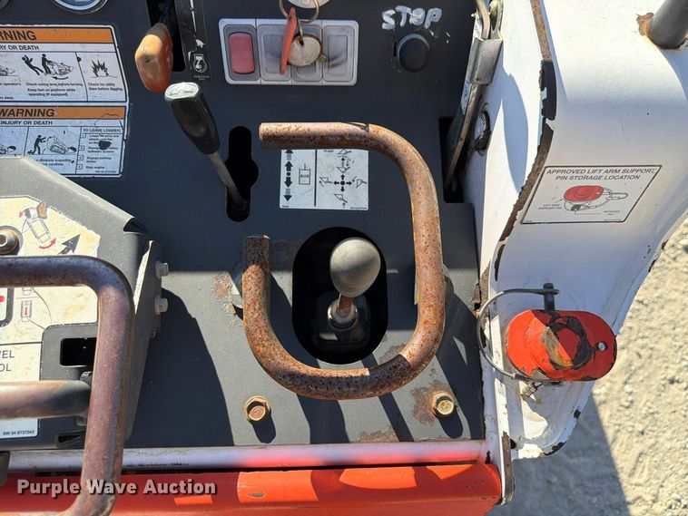 image for item FP3183 2005 Bobcat MT52 compact utility loader