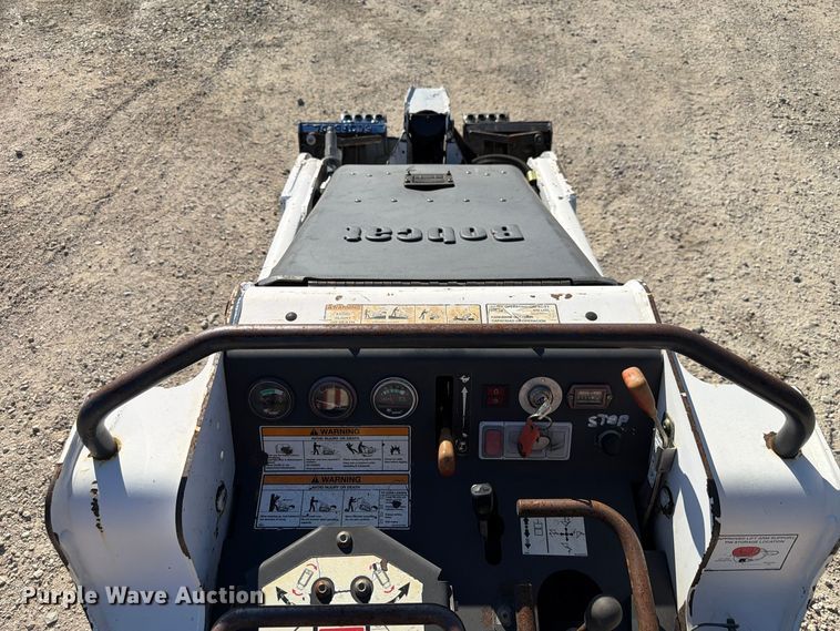 image for item FP3183 2005 Bobcat MT52 compact utility loader