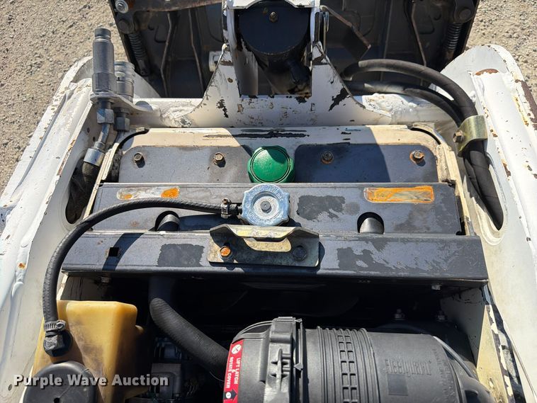 image for item FP3183 2005 Bobcat MT52 compact utility loader