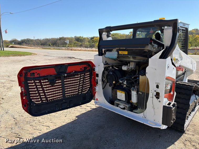 image for item FP3184 2021 Bobcat T66 tracked skid steer loader