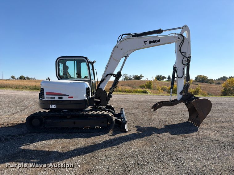 image for item FP3185 2013 Bobcat E85M mini excavator