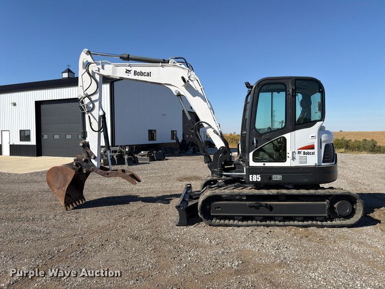 image for item FP3185 2013 Bobcat E85M mini excavator