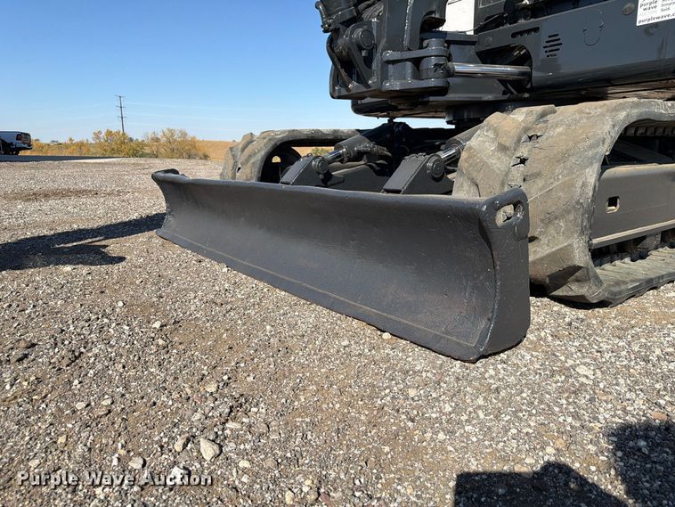 image for item FP3185 2013 Bobcat E85M mini excavator