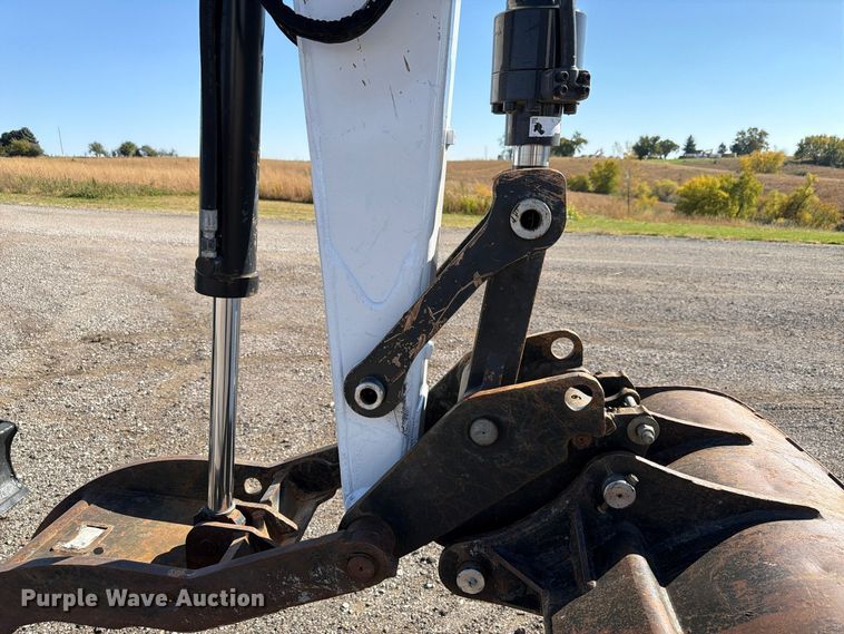 image for item FP3185 2013 Bobcat E85M mini excavator