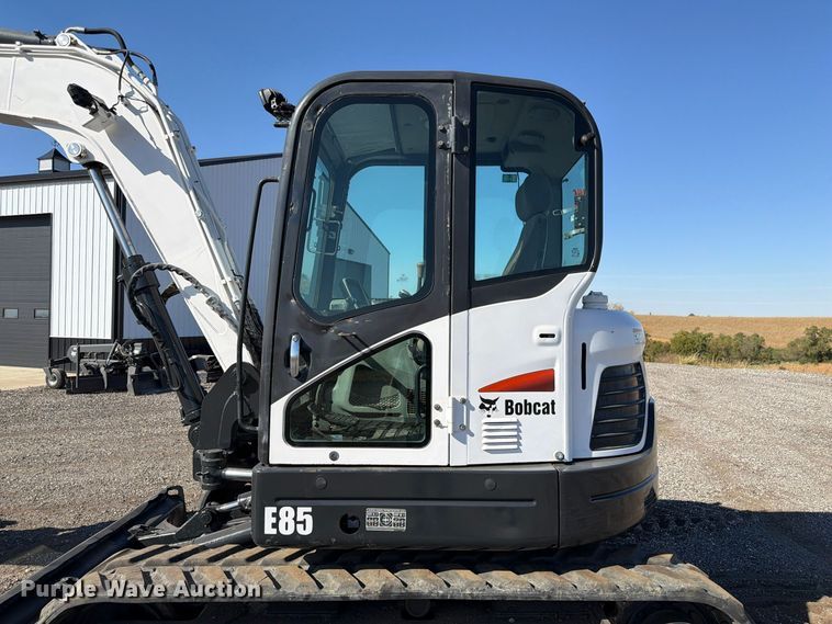image for item FP3185 2013 Bobcat E85M mini excavator