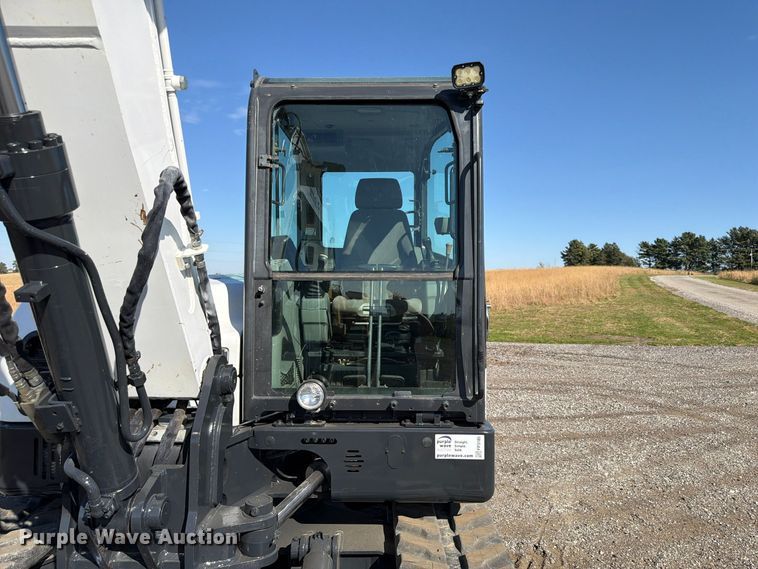 image for item FP3185 2013 Bobcat E85M mini excavator