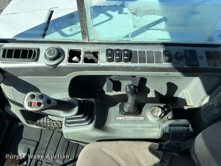 image for item FP3185 2013 Bobcat E85M mini excavator