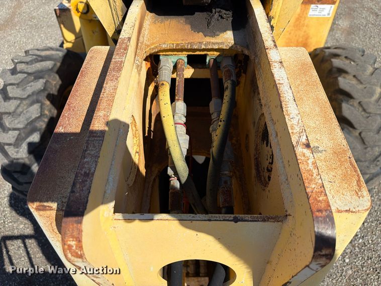 image for item FP3186 1998 Pettibone 8042 telehandler