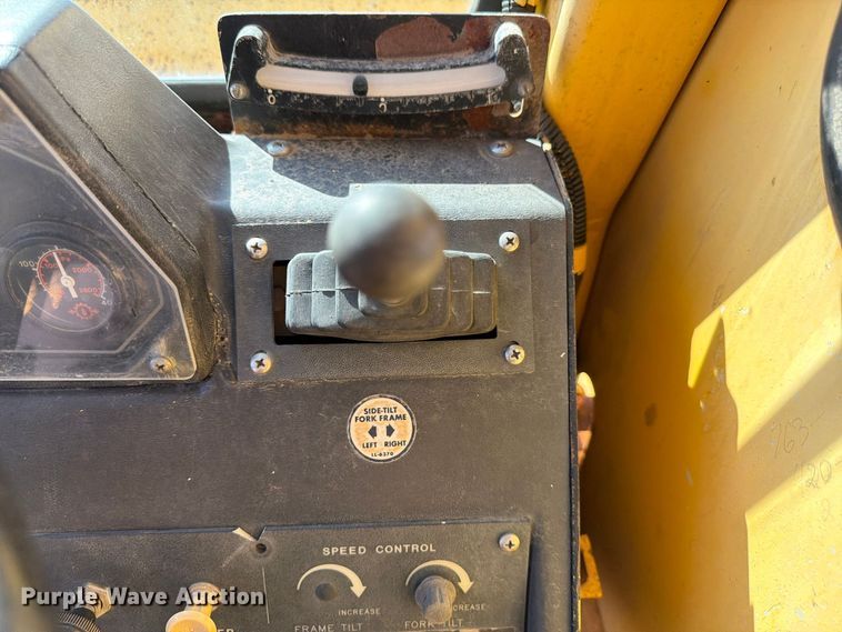 image for item FP3186 1998 Pettibone 8042 telehandler