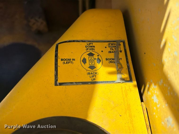 image for item FP3186 1998 Pettibone 8042 telehandler