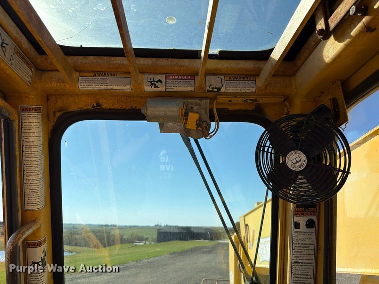 image for item FP3186 1998 Pettibone 8042 telehandler