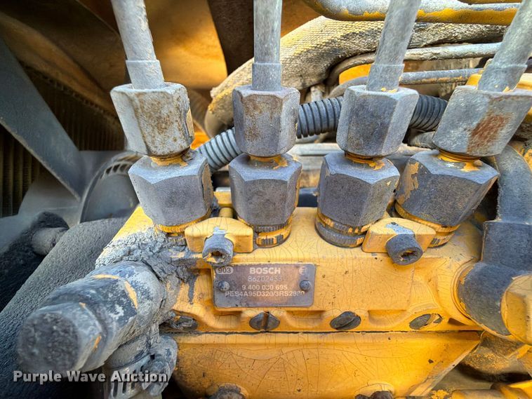 image for item FP3186 1998 Pettibone 8042 telehandler