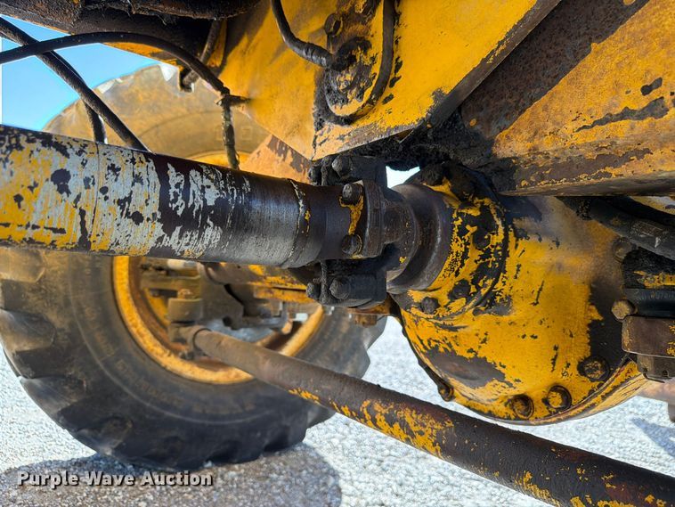 image for item FP3186 1998 Pettibone 8042 telehandler